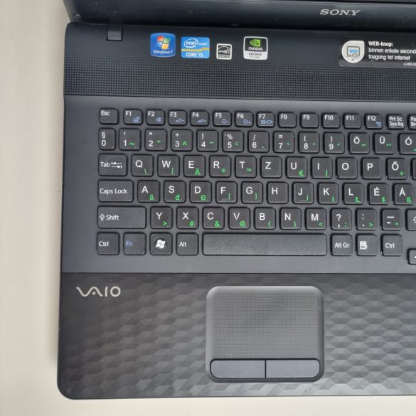 Sony PCG-91211M 17,3" (i5-2430M, 8GB RAM, 120GB SSD, GeForce410M, Win10)