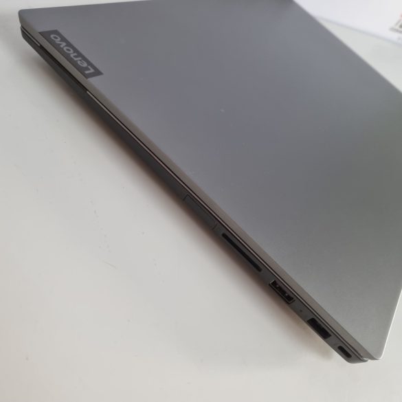 Lenovo ThinkBook 15-IIL 15.6" (I5-1035G4, 8GB RAM, 256GB SSD, Win11)