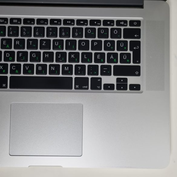 Apple MacBook Pro 11.3 | 15,4" | i7 | 16GB | 500GB SSD – szép állapot
