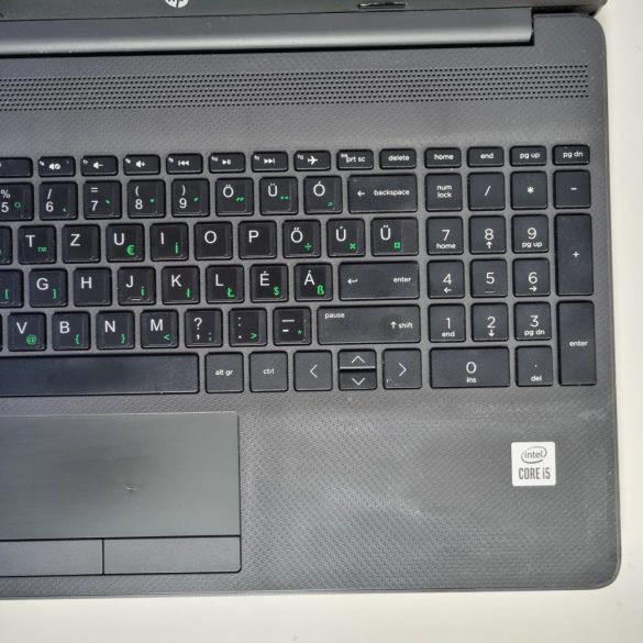 HP 250 G8 15,6" (i5-1035G1, 8GB RAM, 128GB SSD, IntelUHD, Win11)