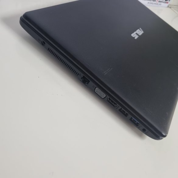 Asus F551M 15,6" (N2830, 4GB RAM, 128GB SSD, Win10)