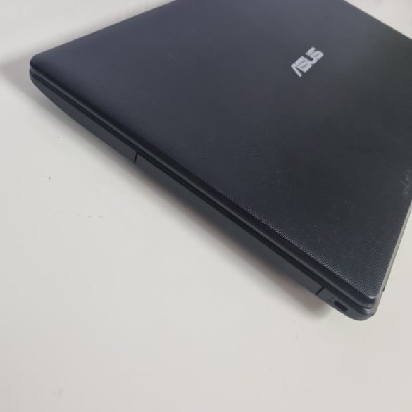 Asus F551M 15,6" (N2830, 4GB RAM, 128GB SSD, Win10)