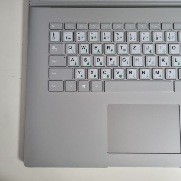 Microsoft Surface Book 3 15" (i7-1065G7, 16GB RAM, 256GB SSD, Win11)