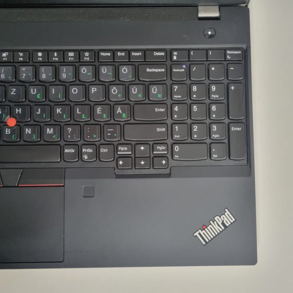 Lenovo ThinkPad T590 15,6" (i5-8265U, 8GB RAM, 256GB SSD, IntelHD, Win11)