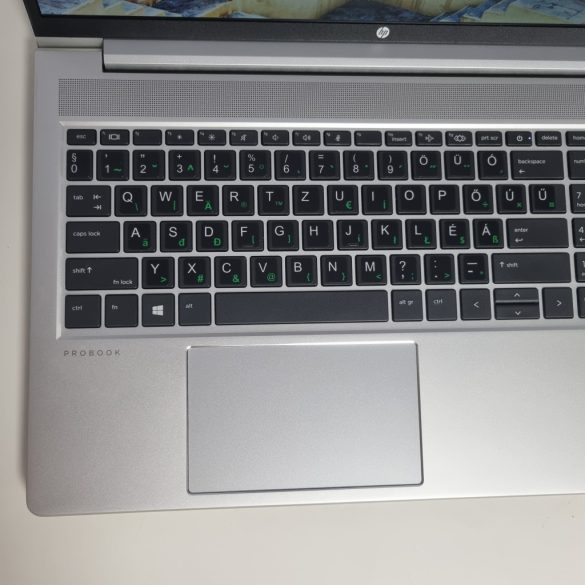 HP ProBook 450 G8 15,6" (I5-1135G7, 8GB RAM, 256GB SSD,  IrisXe, Win11)