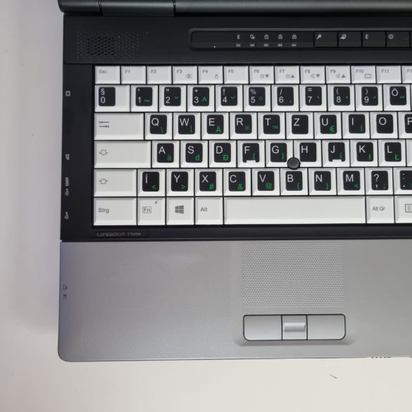 Fujitsu Lifebook S782 14" (i5-3210M, 8GB RAM, 128GB SSD, IntelHD, Win10)