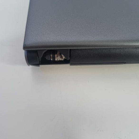 Dell Vostro 15-3568 15,6" (i3-7100U, 8GB RAM, 128GB SSD, Win11)