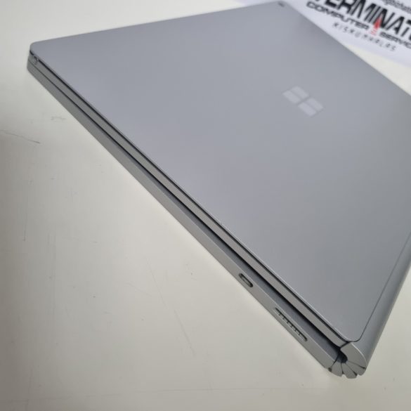 Microsoft Surface Book 3 15" (i5-1035G7, 8GB RAM, 256GB SSD, Win11)