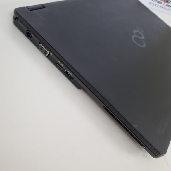 Fujitsu LifeBook U747 14" (i5-7300U, 8GB RAM, 256GB SSD, IntelHD, Win11)
