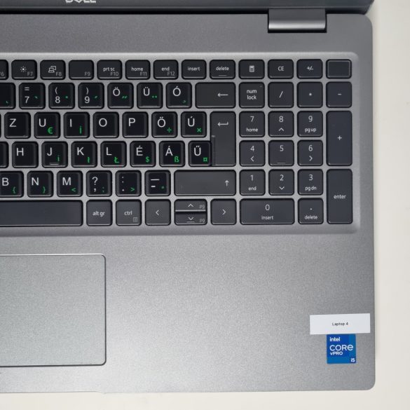 Dell Latitude 5520 15,6" (i5-1145G7, 16GB RAM, 256GB SSD, IrisXe, Win11)