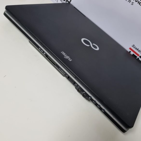 Fujitsu Lifebook S752 14" (i5-3340M, 8GB RAM, 320GB HDD, IntelHD, Win10)