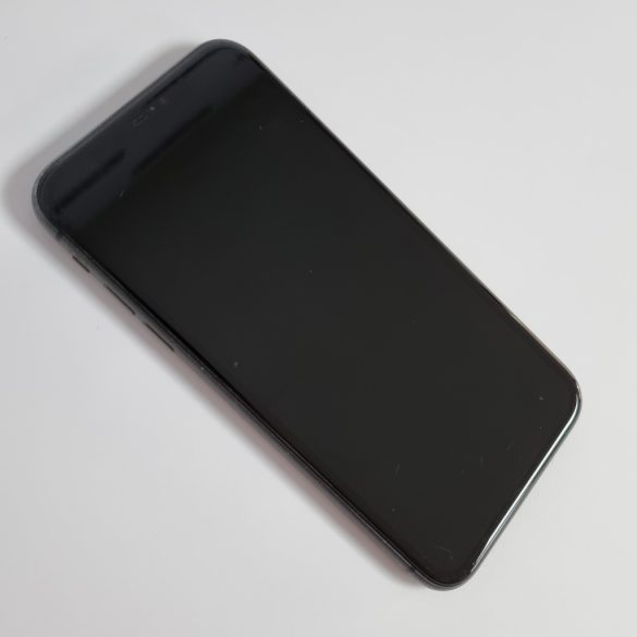 Apple iPhone 11 64GB Fekete üvegfóliázva!