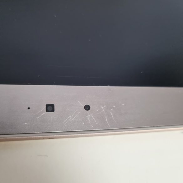 Asus UX305UA 13,3" (i5-6200U, 8GB RAM, 128GB SSD, IntelHD, Win11)