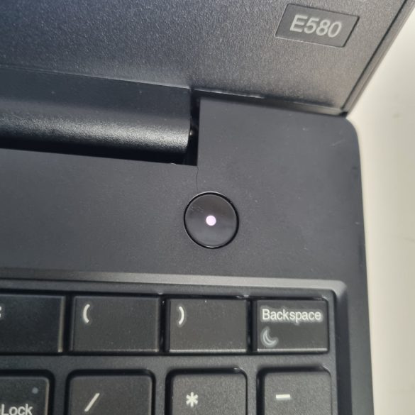Lenovo ThinkPad E580 15,6" (i5-8250U, 8GB RAM, 256GB SSD, IntelUHD, Win11)