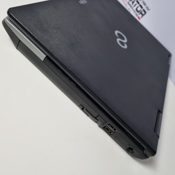 Fujitsu Lifebook S752 14" (i5-3340M, 8GB RAM, 120GB SSD, IntelHD, Win10)