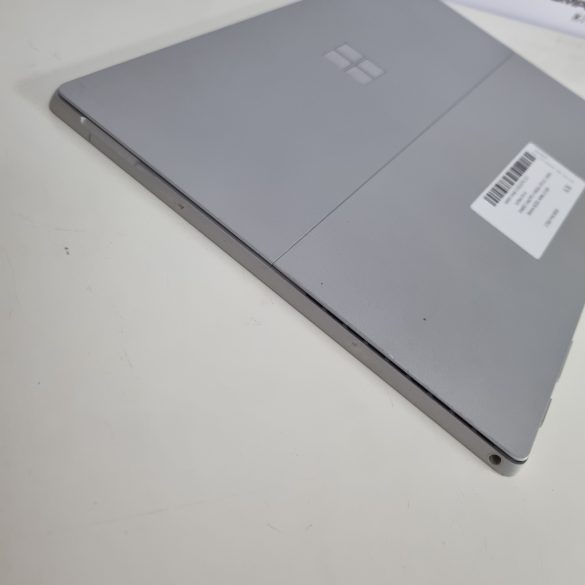 Microsoft Surface Pro 6 12,3" (i7-8650U, 16GB RAM, 1TB SSD, Win11)