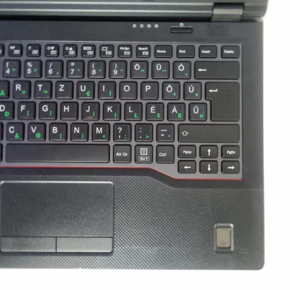 Fujitsu LifeBook E549 14,1" (i3-8145U, 8GB RAM, 256GB SSD, IntelUHD, Win11)