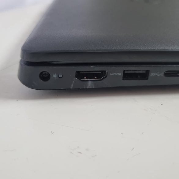 Dell Latitude 3520 15,6" (i5-1135G7, 16GB RAM, 256GB SSD, IrisXe, Win11)