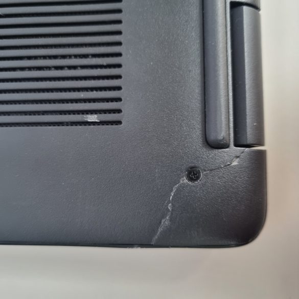 Dell Latitude 3520 15,6" (i5-1135G7, 16GB RAM, 256GB SSD, IrisXe, Win11)