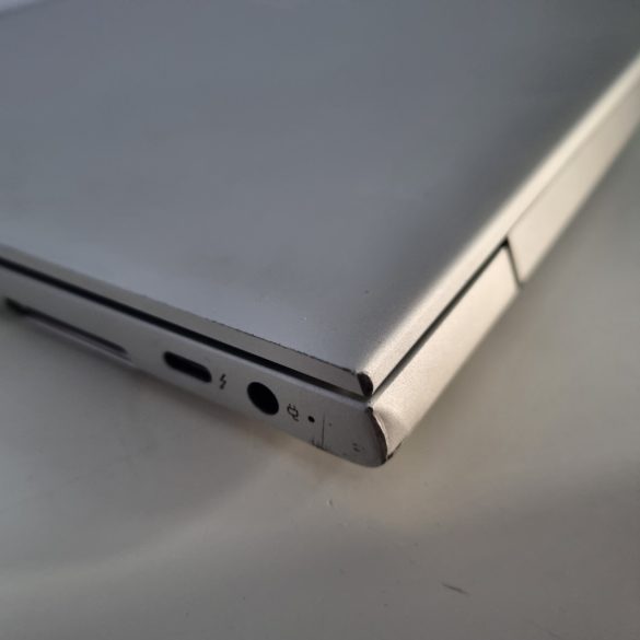 HP EliteBook 840 G5 14,1" (i5-7200U, 8GB RAM, 256GB SSD, IntelHD, Win11)