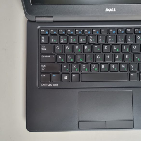 Dell Latitude E5250 12,5" (i5-5200U, 16GB RAM, 256GB SSD, IntelHD, Win11)