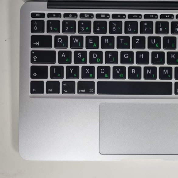 Apple MacBook Air  7.1 | 11" | i5 | 4GB | 128GB SSD – szép állapot