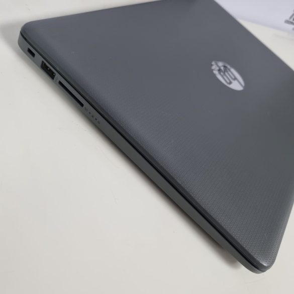 HP Laptop 14-ck0910 14" (i3-7020U, 8GB RAM, 128GB SSD, Win11)